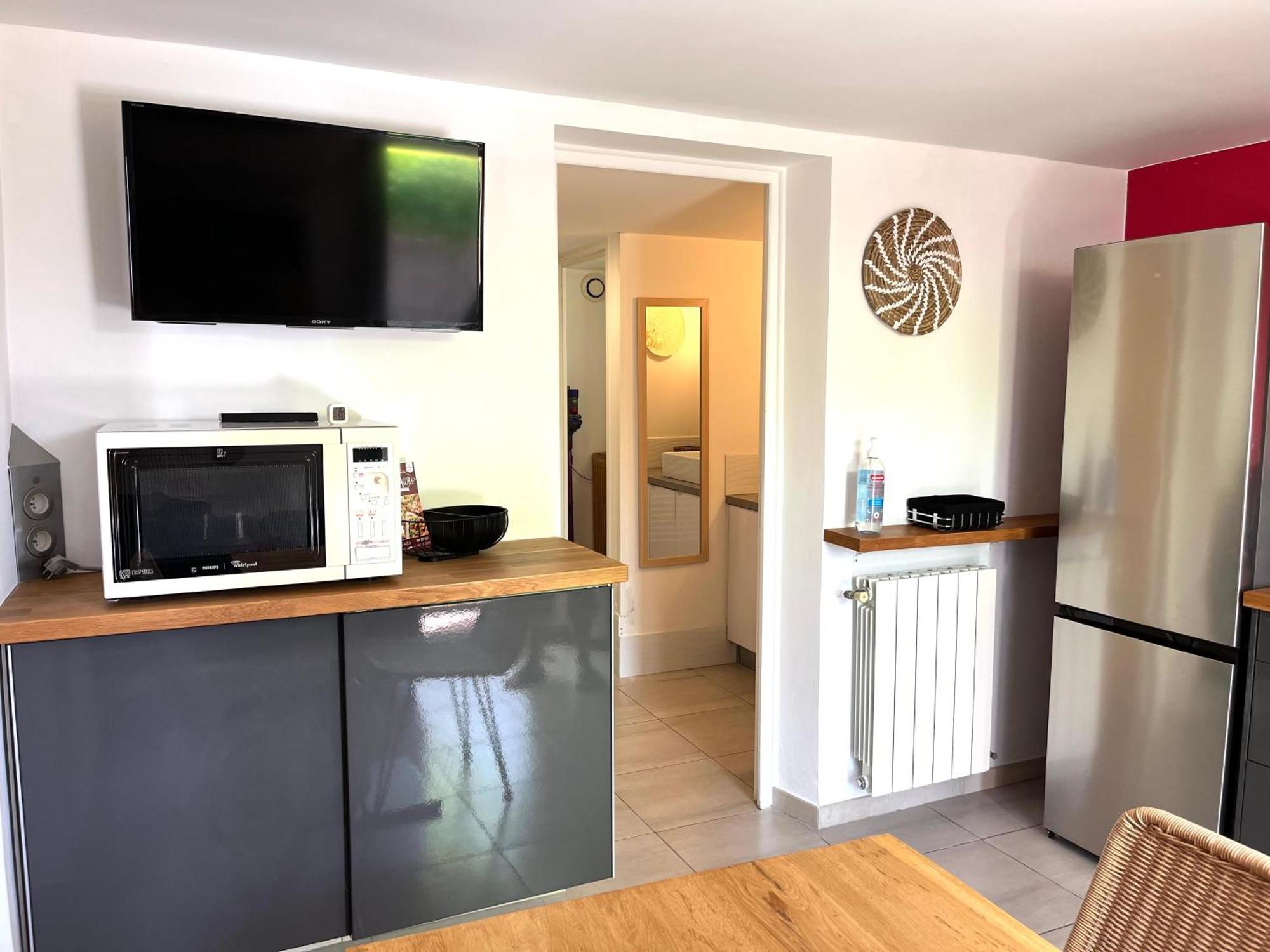 Appartement Deux Pieces Donnant Sur Un Jardin Antibes Buitenkant foto